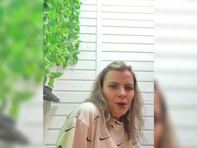 ---NATALI---a online show from September 7, 6:19 am
