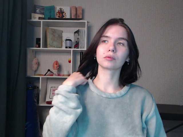 JuliMurr online show from May 6, 9:16 pm