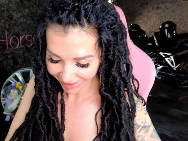 -BABAYAGA- online show from August 2, 3:02 am