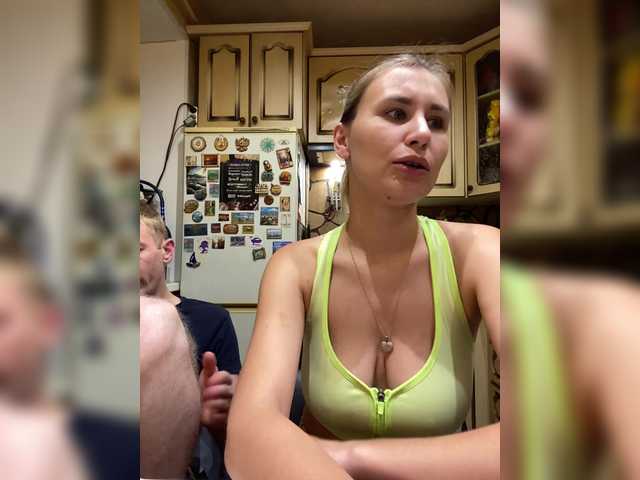 In Black online show from August 8, 10:32 pm