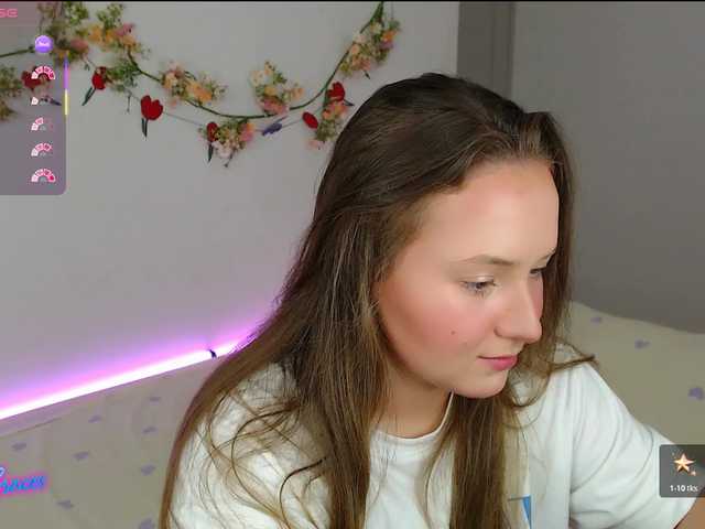-EmilyxGrasez- online show from August 4, 12:07 am