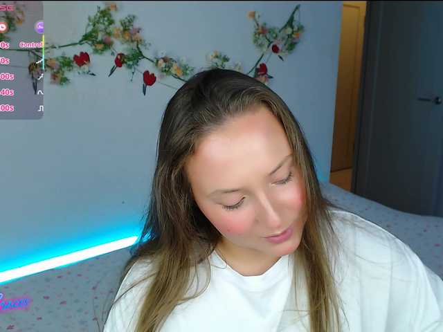 -EmilyxGrasez- online show from August 14, 1:42 am