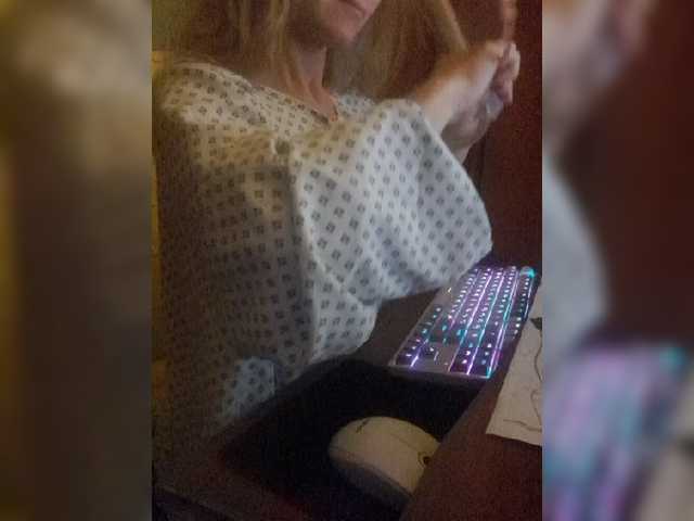 Fiona88 online show from August 12, 6:10 pm