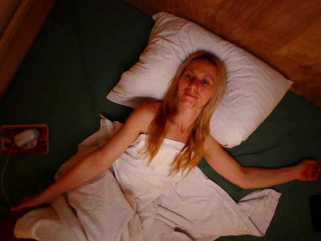 Fiona88 online show from August 14, 6:33 pm