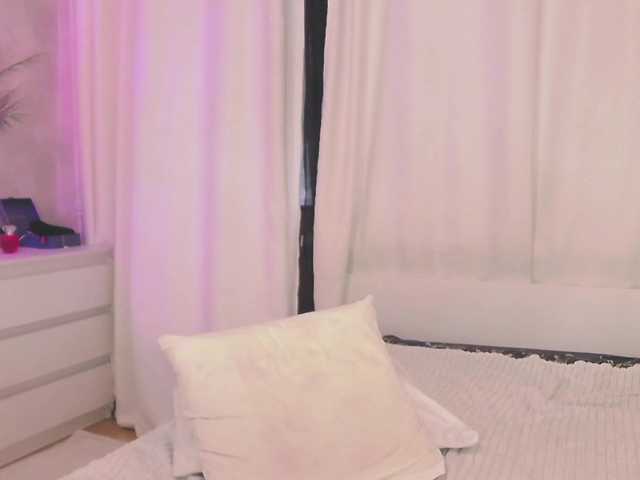 -MARIDRAGON- online show from August 6, 1:21 pm