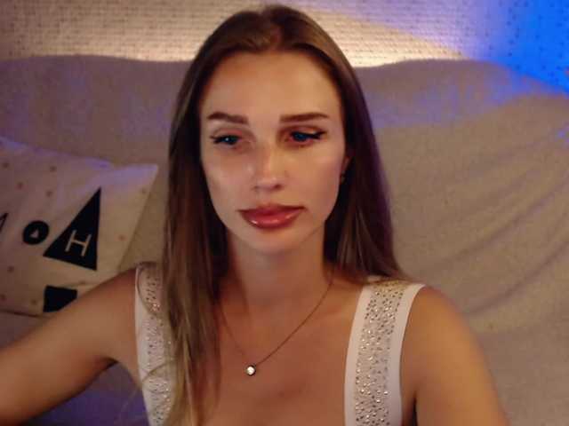 -MAlVINKA- online show from July 30, 10:49 pm