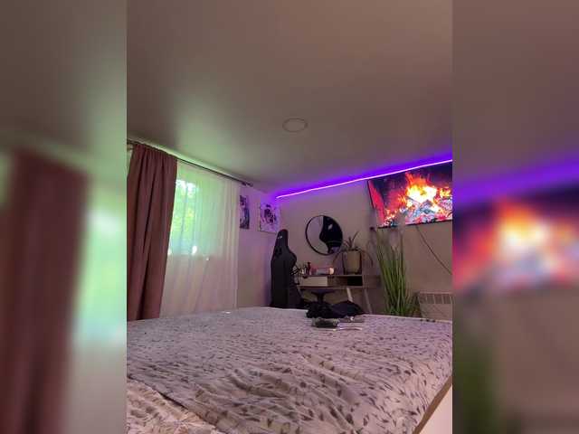 -MaybeBaby- online show from August 9, 7:31 am
