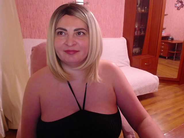 -MeowMeow- online show from July 19, 6:54 pm