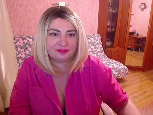 -MeowMeow- online show from July 25, 8:02 pm
