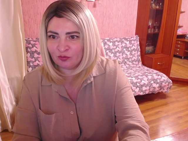 -MeowMeow- online show from August 4, 9:34 pm