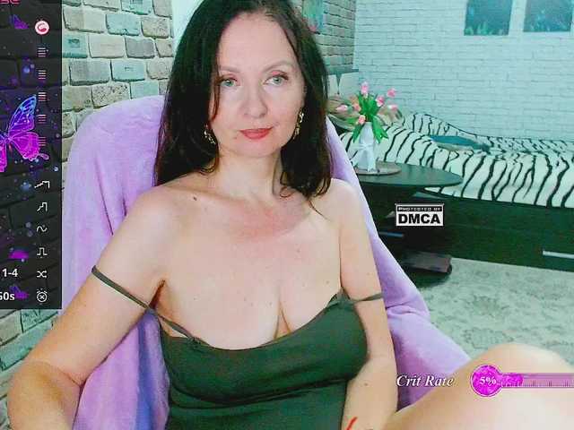 Natalyonheels online show from July 19, 6:04 am