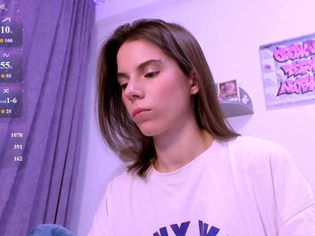 -naomisweet- online show from July 28, 10:27 pm