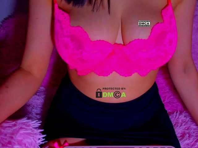 -roxy- online show from August 2, 7:59 am