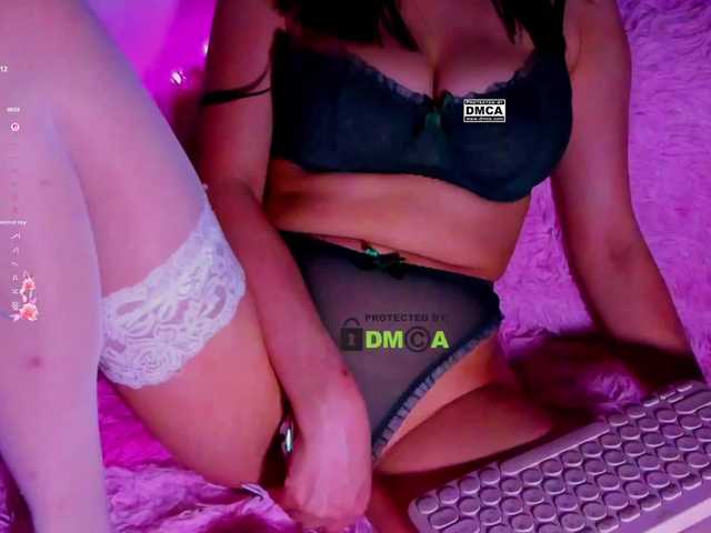 -roxy- online show from August 7, 6:19 pm