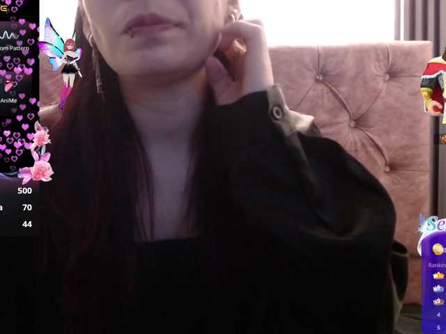-yuyi online show from August 12, 10:39 am