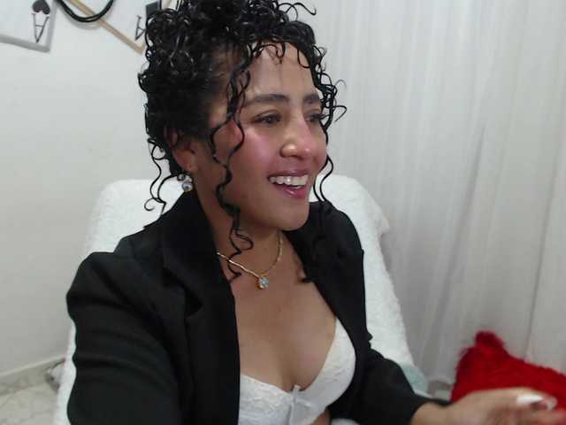 23velvet online show from August 12, 10:06 am