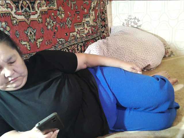 2Milf45 online show from August 3, 5:42 pm