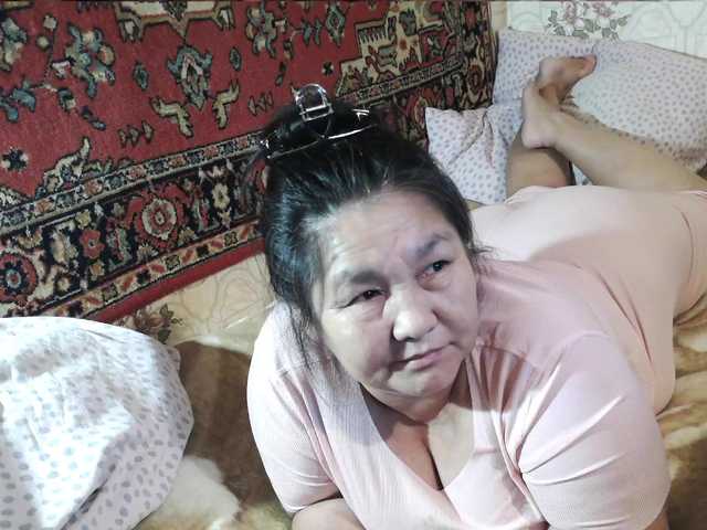 2Milf45 online show from August 8, 9:59 pm