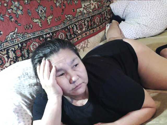 2Milf45 online show from August 14, 8:34 pm