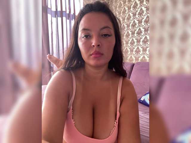3hotandyoung3 online show from September 7, 12:11 pm