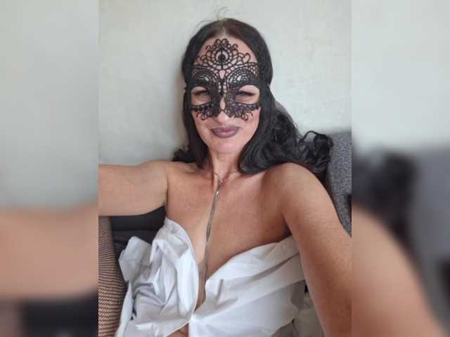 Angeline-foryou online show from July 3, 2:30 pm