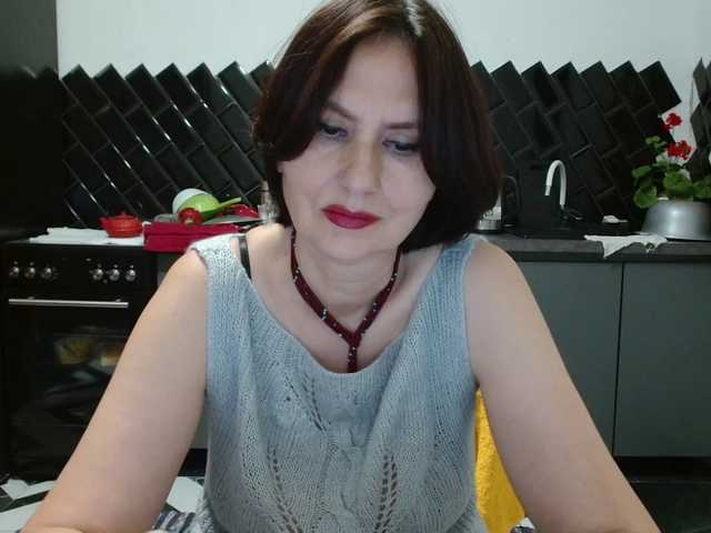 ANGELALADI online show from August 14, 4:54 pm