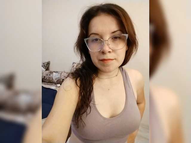 DanaLight online show from August 5, 6:06 pm