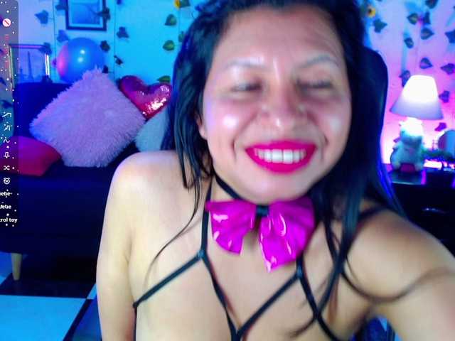 AbbyPrincessAGT online show from August 7, 10:43 pm