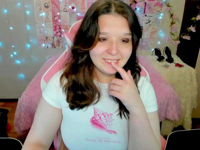 Acid-Kate online show from August 5, 4:54 am