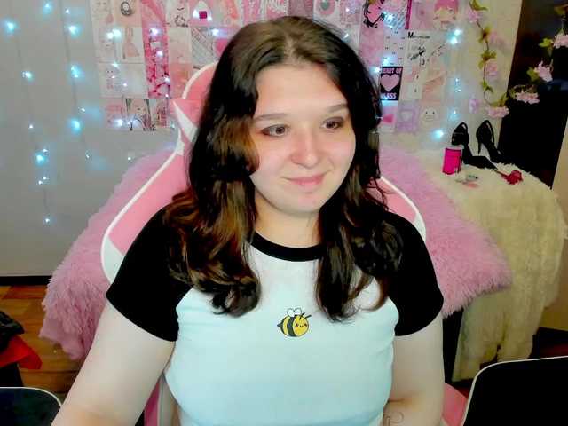 Acid-Kate online show from August 8, 4:34 am