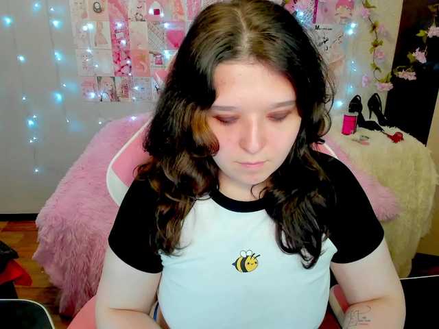 Acid-Kate online show from August 8, 5:40 am