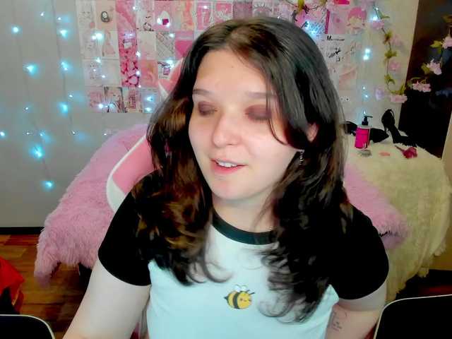 Acid-Kate online show from August 12, 3:31 am