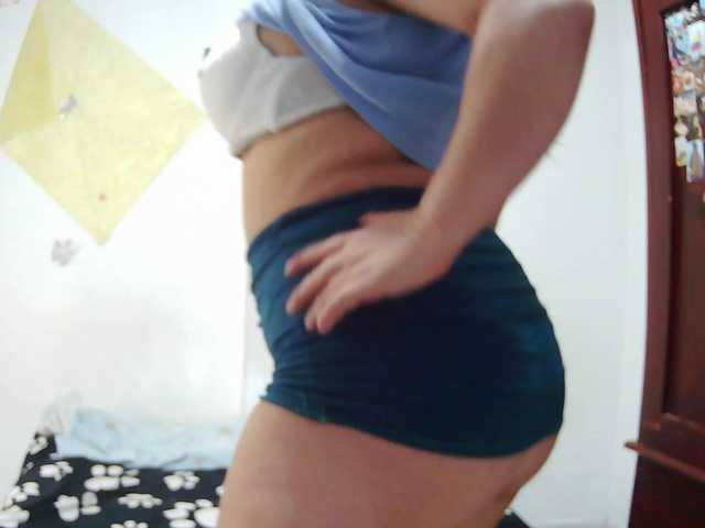Addystuart- online show from August 11, 5:20 am