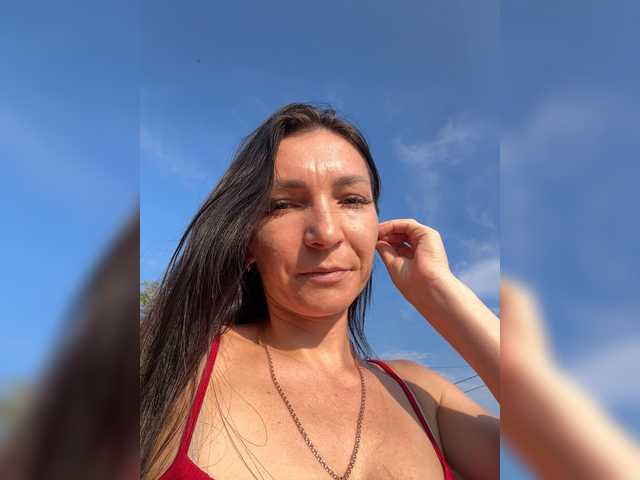 AdelaideLisa online show from August 6, 11:53 am