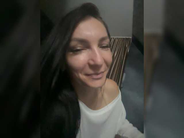 AdelaideLisa online show from August 9, 10:44 pm