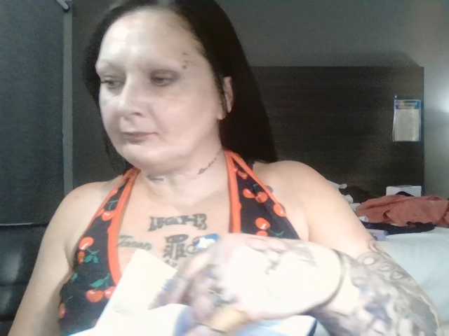 Adelaideskyy online show from August 15, 12:31 pm