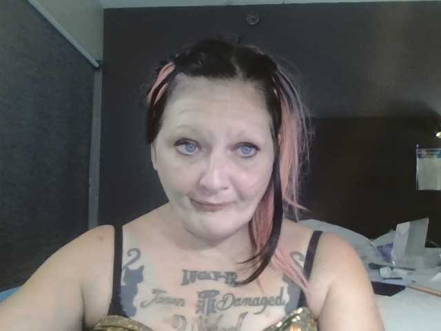 Adelaideskyy online show from August 16, 2:54 pm