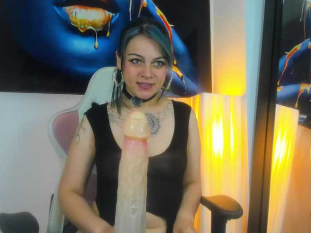 Adelaindiamond online show from August 7, 12:27 pm