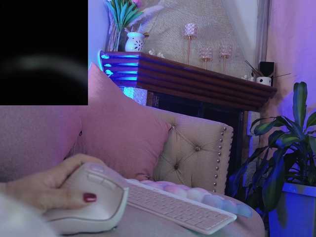 AdeleGreyhot online show from July 29, 12:28 am