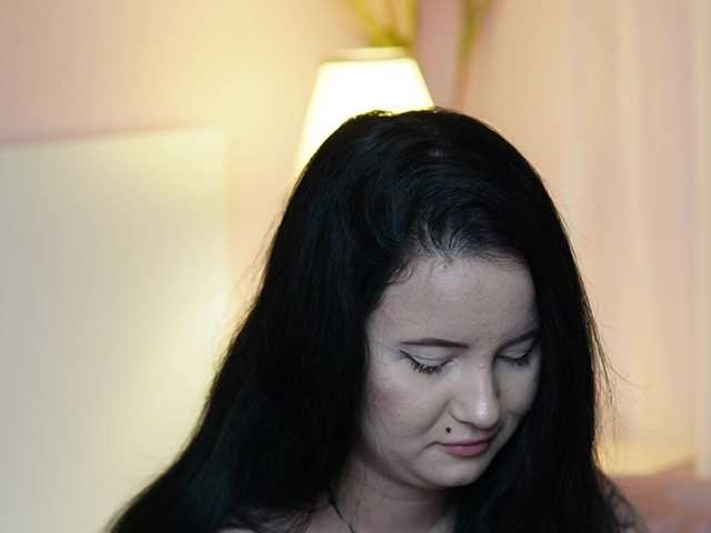 AdelineMoon online show from August 13, 3:20 am