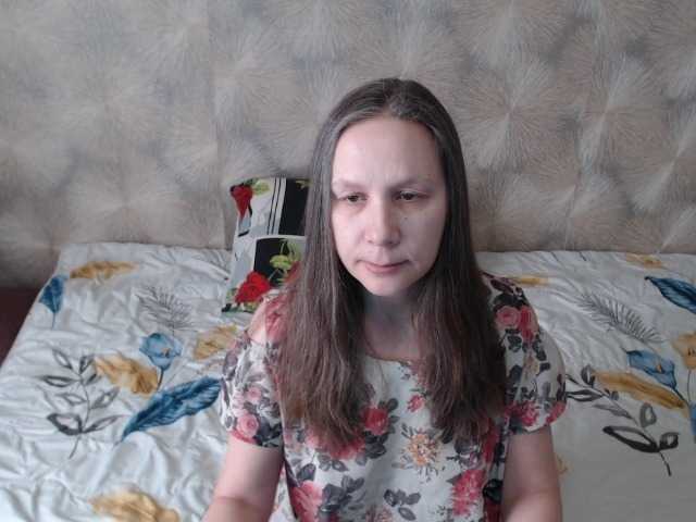 Adorableberry online show from April 14, 4:31 am