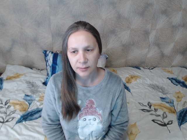 Adorableberry online show from May 14, 4:12 am