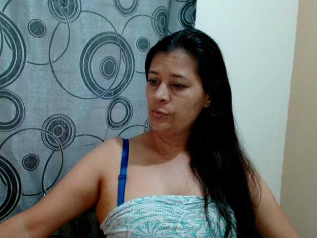 Adrianamilf online show from August 5, 2:37 pm