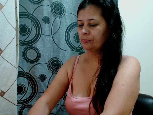 Adrianamilf online show from August 8, 3:50 am