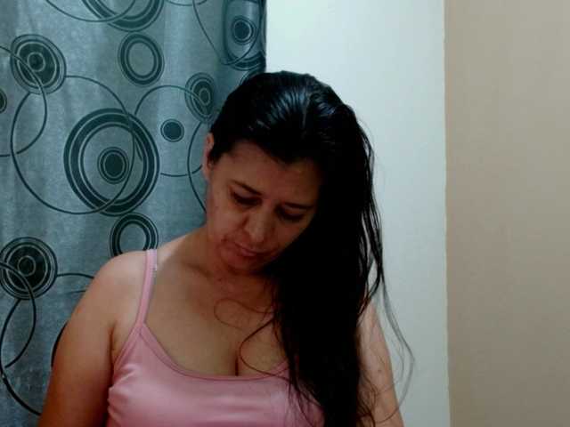Adrianamilf online show from August 9, 3:07 am