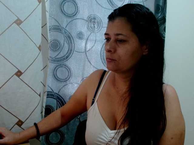 Adrianamilf online show from August 14, 3:37 pm