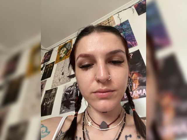 AgnesMoon1 online show from August 12, 8:38 am
