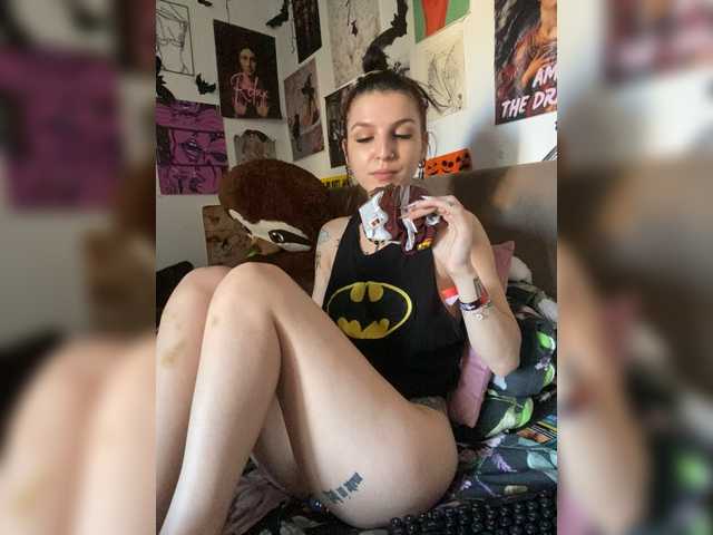 AgnesMoon1 online show from August 15, 2:32 pm