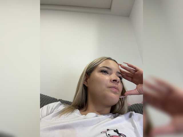 Aisha-engel online show from August 6, 7:07 am