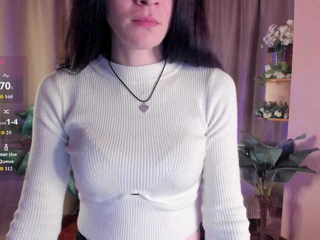 AishaDark online show from August 14, 5:22 am